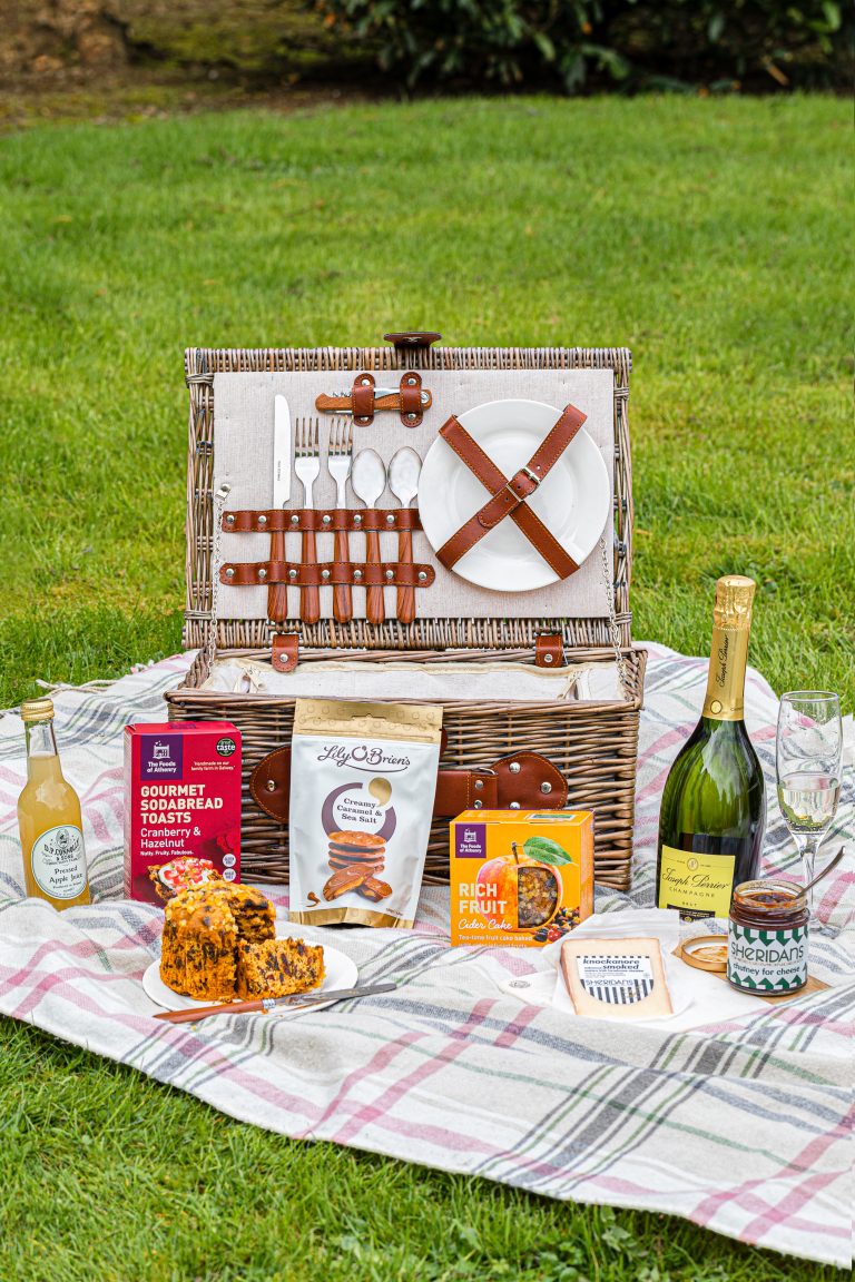 The Luxury Picnic Hamper Basketcase.ie